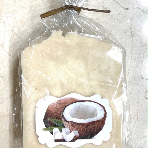 Coconut fragrance handmade soap. ( set of 5 ) - Picture 2 of 6